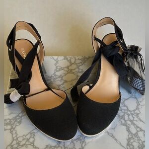 Express Sz 8 NWT Black Espadrilles Wrap Around Super Cute 4.75” Wedge Heel